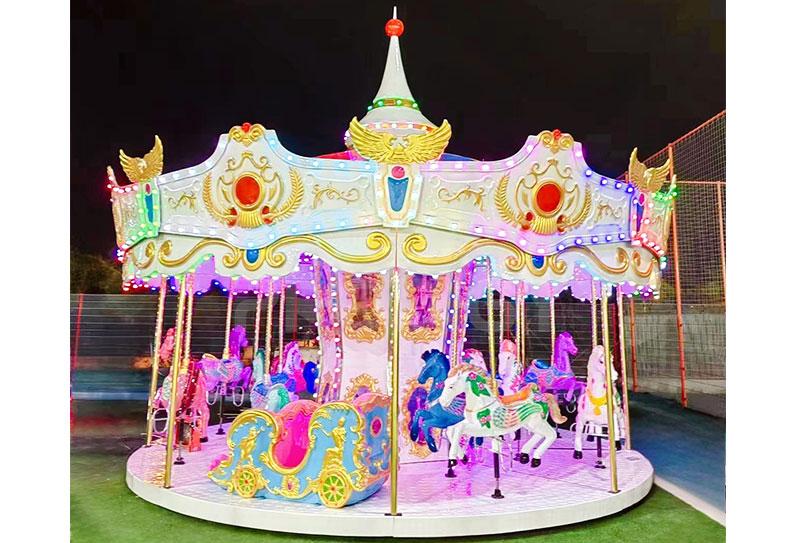 16 Seats White & Gold Carousel