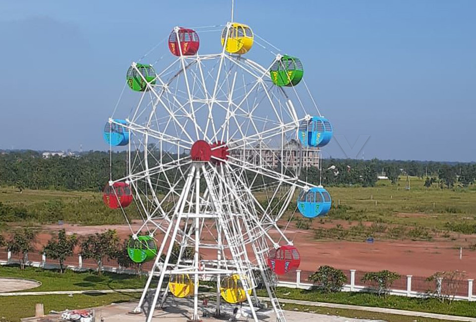 20m Ferris Wheel