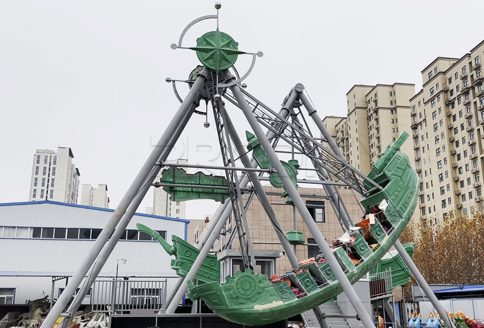 24 Seats Space Battleship Pirate Ship