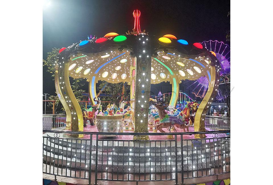 26 Seats Crown Carousel