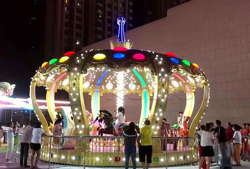26 Seats Crown Carousel