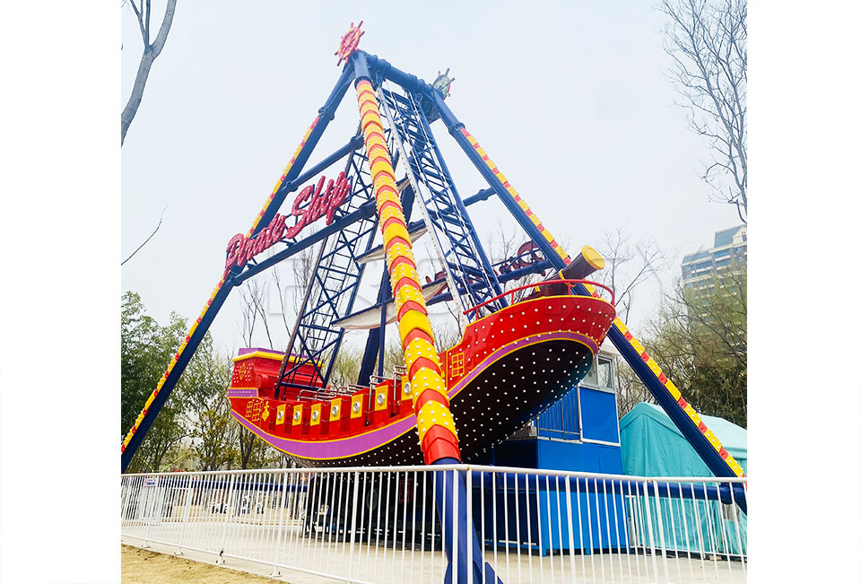 36 Seats Pirate Ship Ride