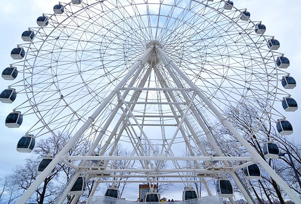 49m Ferris Wheel