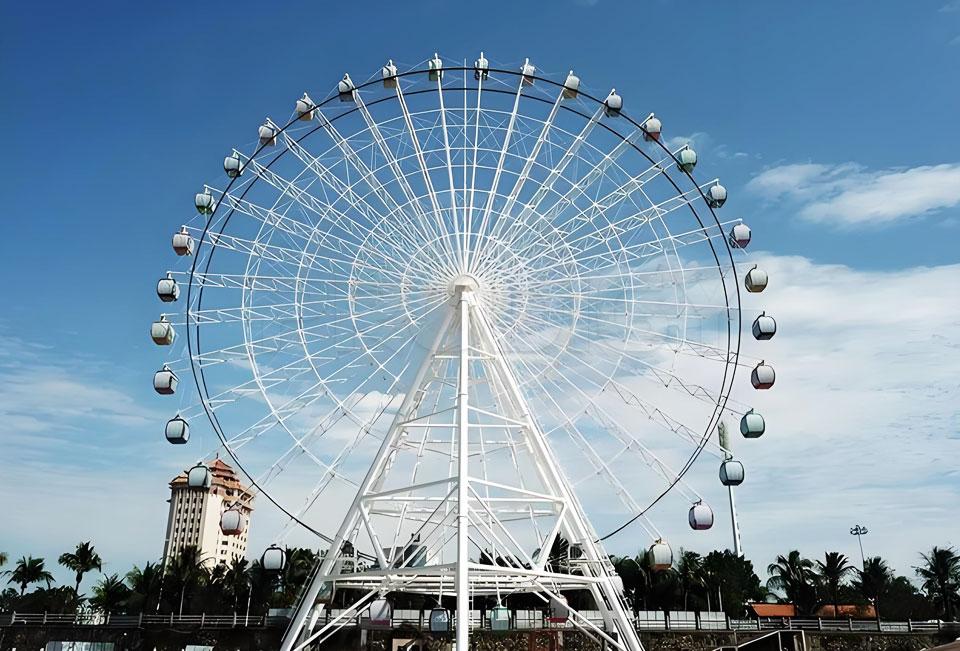 65m Giant Ferris Wheel